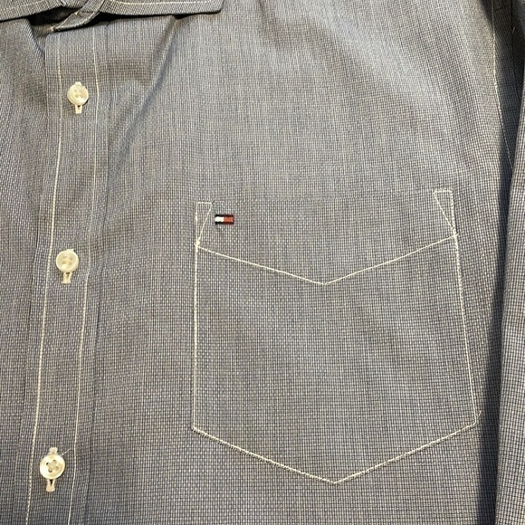 Tommy Hilfiger Dress Shirt - Size Large - Picture 4 of 8